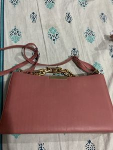 Chic Pink Shoulder Bag with Gold Chain