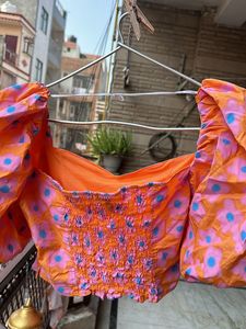 H&amp;M Floral Puff Sleeves Top