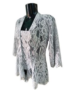 Elegant Lace Open Front Top Size L