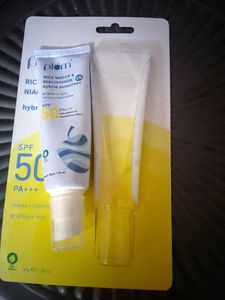 Plum Hybrid Sunscreen