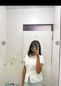 Chic White Ruched Short Sleeve Shirt