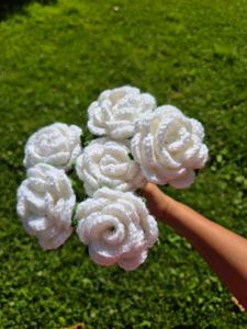 Handmade Crochet White Rose Bouquet