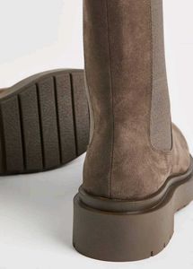 H&amp;M Stylish Brown Suede Chelsea Boots