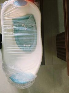 Baby Bath Tub with Sling