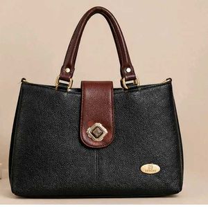 Stylish Black Handbag