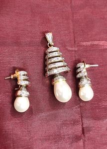 Pendant And Earrings Set