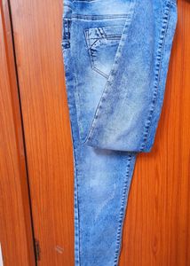 Stretchable Blue Jeans For Women