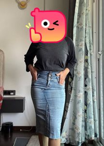 High waist denim skirt