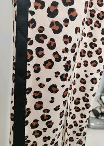💥Price Drop💥 H&amp;M Animal Print Trouser