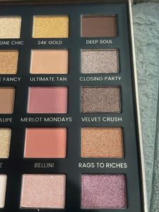 Luxury Eyeshadow Palette - Versatile Shades