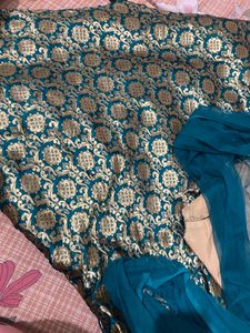 Ye Complete Dress Mne Ek Bar Bhi Nh Phni . Ur Lehnga Phna H . Very Beautiful With Amazing Flair. Check The Vedio For More Details
