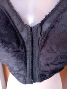 ComfortPlus Front-Closure Bra