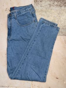 Light Wash Denim Jeans 🩵