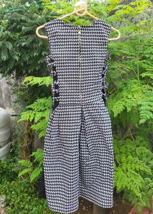 Dress With Side Detailing