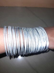 Silver shiny metal bangles set