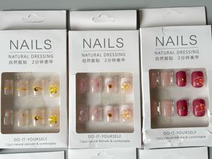 Press-On Nails Set