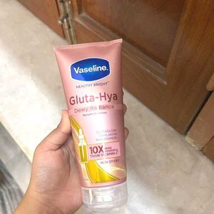 Vaseline Gluta-Hya Dewy Radiance Lotion Bright, Gl