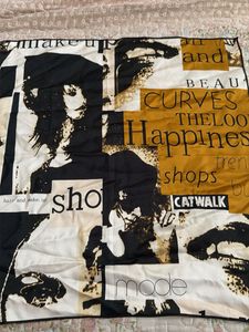 Catwalk Graphic Print Scarf