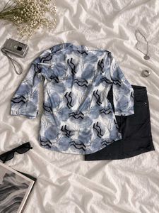 Chic Abstract Print Tie-Neck Top