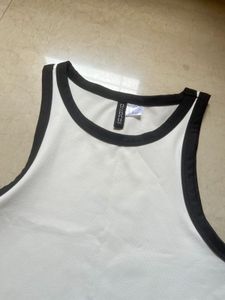 h&amp;m White Ribbed Tank Top