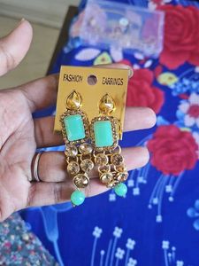 Elegant Jewelry Set with mang tikka