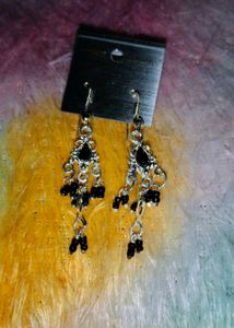 Elegant Black 🖤 Dangle Earrings
