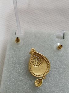 Gold Tone Pendant &amp; Earring Set