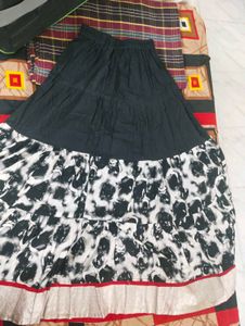 Black Skirt