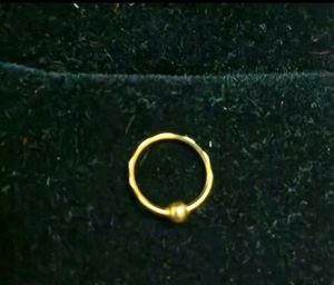 Elegant Gold Nose Ring with Bead