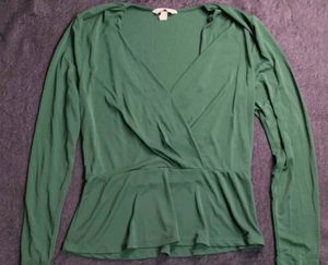 Elegant Green V-Neck Peplum Top