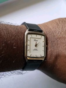 Elegant Fion Quartz Watch