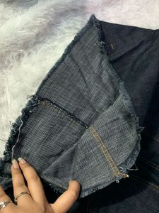 Chic Dark Wash Denim Mini Skirt