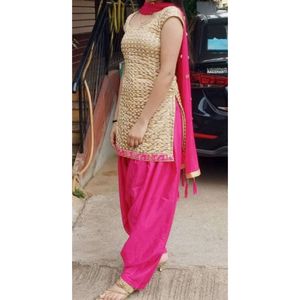 Stylish Patiala Suit Set