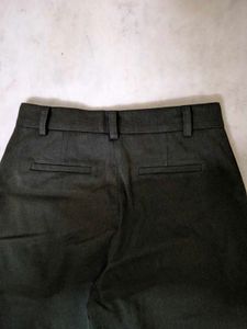 Sienne Forget Green Heavy Barrel Legged Slacks
