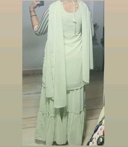 Multi Thread Embroidered Kurta Set