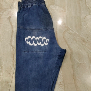 Branded high weist  joggers pent for women
