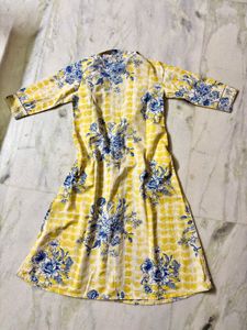 Yellow &amp; Blue Floral Print Kurta Set