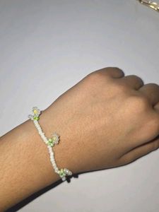 y2k Daisy Beaded Bracelet - Cute & Trend