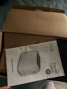 Wipro Vesta 750W Pop-Up Toaster - New in Box