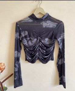 Mesh long sleeves top