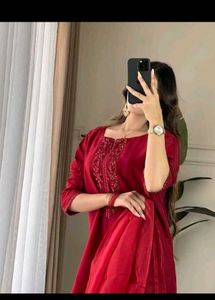 Elegant Red Kurta Set with Embellishments