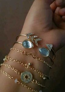 combo pack of 6 eye catching bracelets