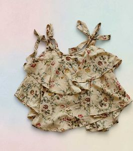 Floral Ruffled Camisole Top 🌻