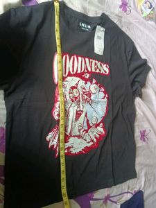 Graphic Print "GOODNESS" T-Shirt