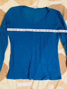 Teal Long Sleeve V-Neck Top