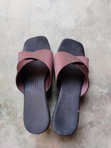 Stylish Women's Slip-On Sandals