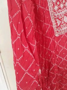 Pink Bandhani Kurti with White Embroidery