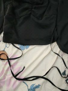 Chic Black Puff Sleeve Top