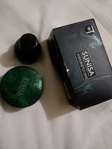 Sunisa Foundation &amp; Applicator