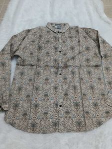 Men's Classic Fit Print Shirt